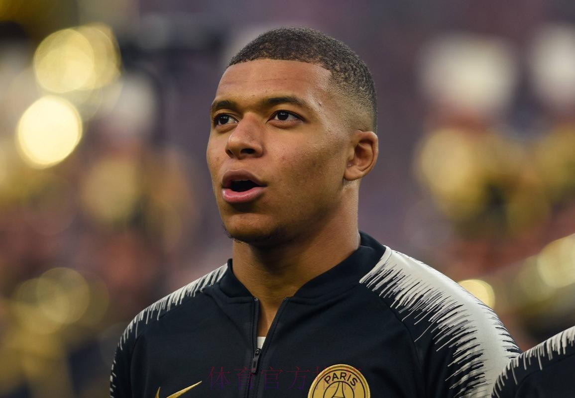 4-3逆转！姆巴佩拯救皇马：欧冠首次大四喜+创33年历史，获评10分